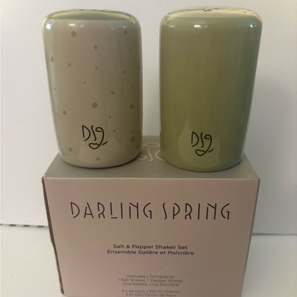 Darling Spring Ceramic Salt & Pepper Shaker Set